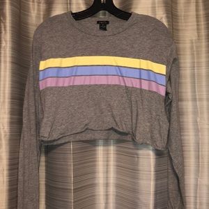 Long sleeve cropped tee